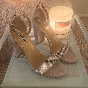 STEVE MADDEN ELEGANT CRYSTAL AND SUEDE HEEL- SIZE 10